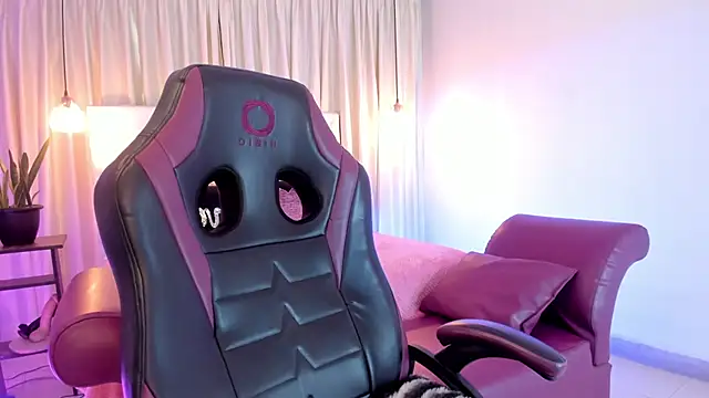 BonnieBad01 online show from 21, 3, 2025