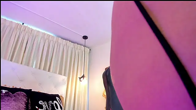 BonnieBad01 online show from 18, 11, 2025