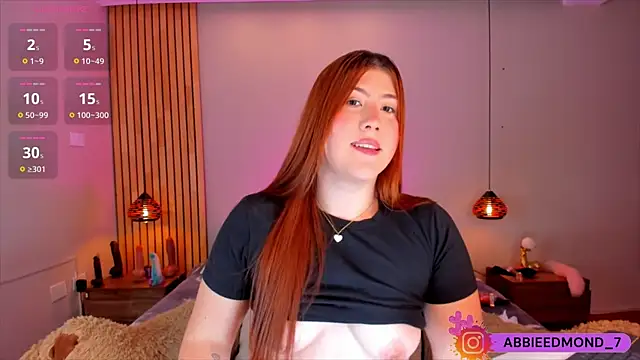 Snapshot of AbbieEdmond chatting on 18, 2, 2025 AbbieEdmond online show from 18, 2, 2025