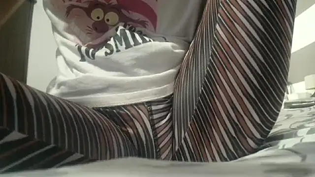 Snapshot of Web_Lady chatting on 7, 10, 2025 Web Lady online show from 7, 10, 2025