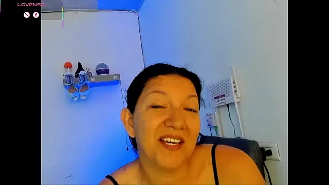 Snapshot of Angelblue_ chatting on 24, 6, 2026 Angelblue online show from 24, 6, 2026