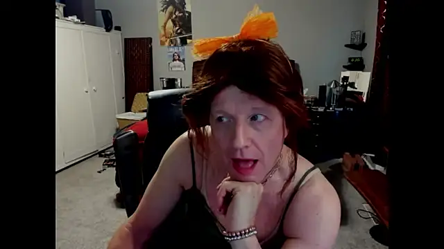 Snapshot of CharlotteAshton chatting on 6, 6, 2026 CharlotteAshton online show from 6, 6, 2026