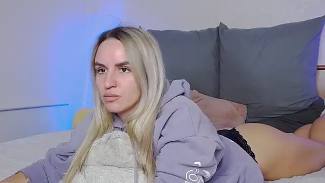 SofiJames online show from 25, 11, 2025