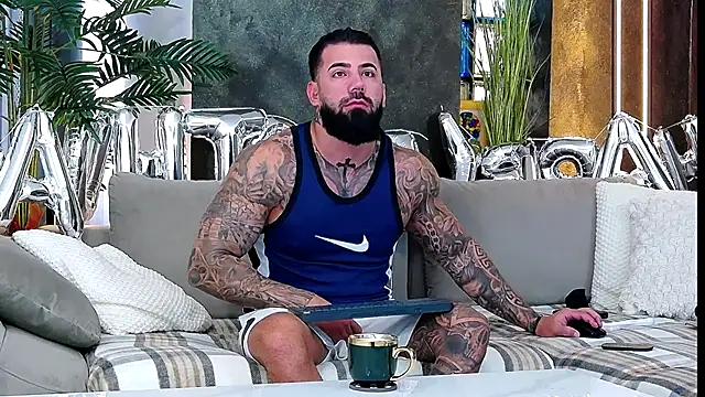 masterkingofmusclee online show from 24, 10, 2025