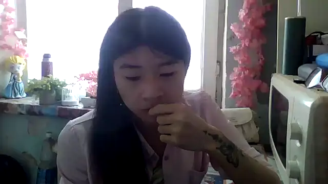 CarlyJoy online show from 9, 4, 2026