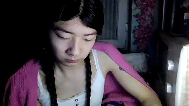 Snapshot of CarlyJoy chatting on 23, 4, 2026 CarlyJoy online show from 23, 4, 2026
