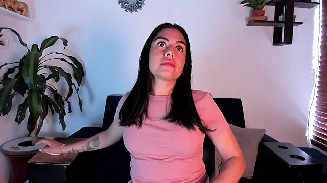 im amber online show from 20, 4, 2026