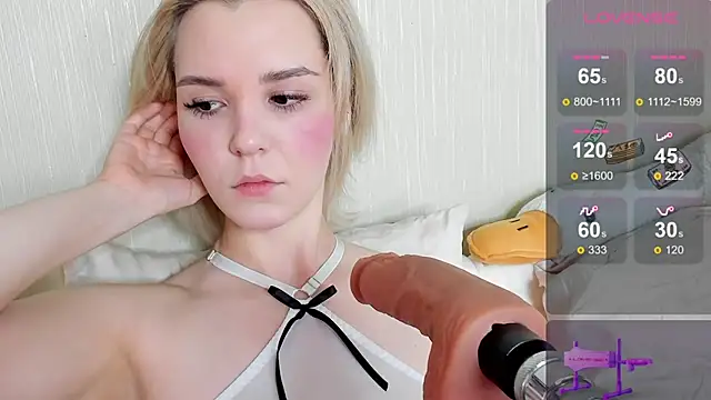 Kaya Devis online show from 27, 1, 2025