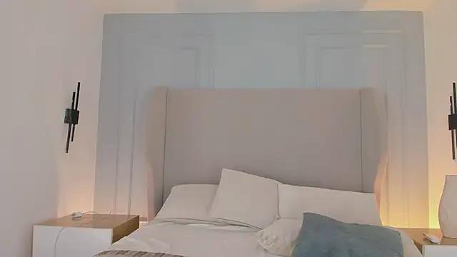 chloe d online show from 20, 4, 2026