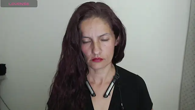 Snapshot of catalina_duran1 chatting on 5, 6, 2026 catalina duran1 online show from 5, 6, 2026