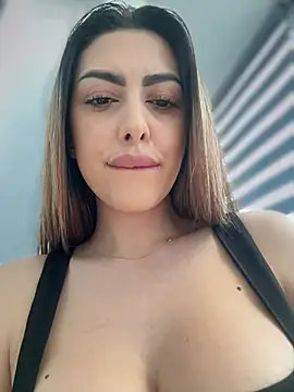 Snapshot of Flower_Pow3r chatting on 2, 3, 2025 Flower Pow3r online show from 2, 3, 2025