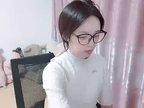 wwcc123 online show from 13, 10, 2025