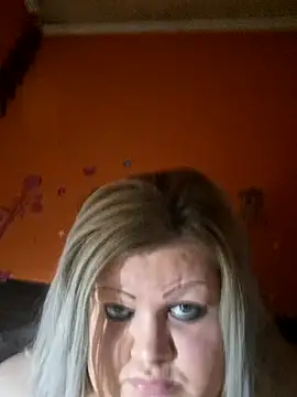 Snapshot of ducicsajsziii chatting on 5, 2, 2026 ducicsajsziii online show from 5, 2, 2026