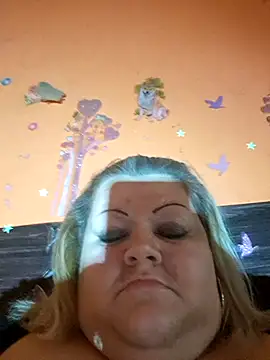 Snapshot of ducicsajsziii chatting on 3, 3, 2026 ducicsajsziii online show from 3, 3, 2026