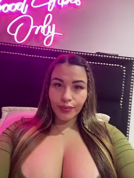Snapshot of sexyyykloee chatting on 24, 4, 2026 sexyyykloee online show from 24, 4, 2026