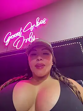 Snapshot of sexyyykloee chatting on 25, 6, 2026 sexyyykloee online show from 25, 6, 2026