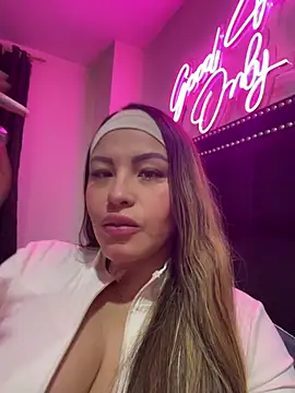 Snapshot of sexyyykloee chatting on 24, 7, 2026 sexyyykloee online show from 24, 7, 2026