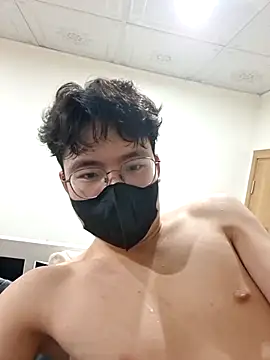 Gwencloudy online show from 1, 3, 2026