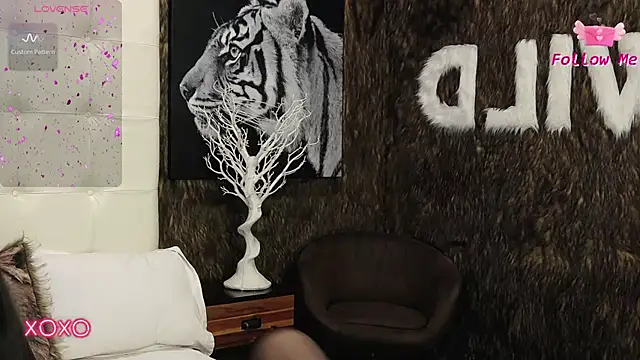 LaraKent online show from 16, 2, 2025