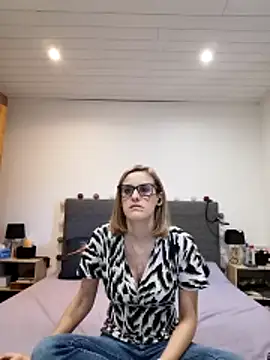 Madame Callie online show from 15, 6, 2026