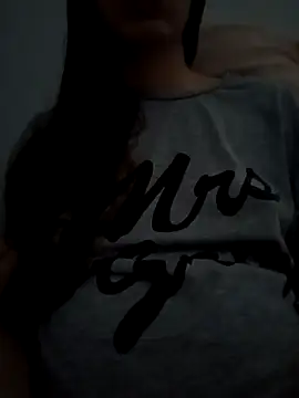 Snapshot of bruna_safadinhaa chatting on 6, 11, 2025 bruna safadinhaa online show from 6, 11, 2025