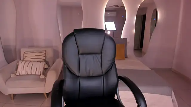 Snapshot of AlessiaCorleone_ chatting on 21, 12, 2024 AlessiaCorleone online show from 21, 12, 2024