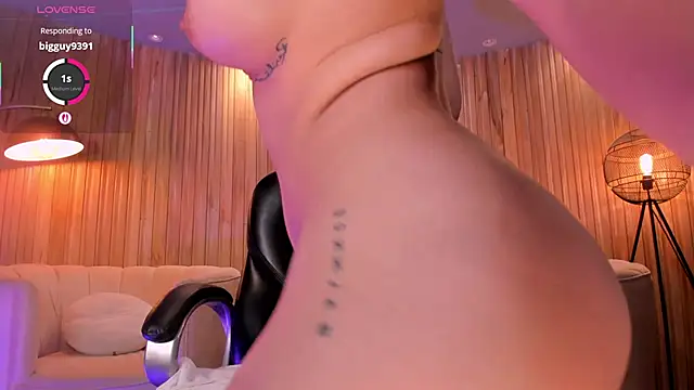 AmyWalker  online show from 27, 2, 2025