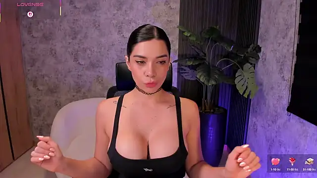 AmyWalker  online show from 20, 9, 2025