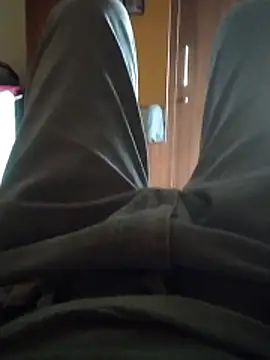 Snapshot of it_suhorney chatting on 8, 11, 2025 it suhorney online show from 8, 11, 2025