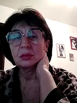 Snapshot of AlbinaXPretty chatting on 8, 12, 2024 AlbinaXPretty online show from 8, 12, 2024