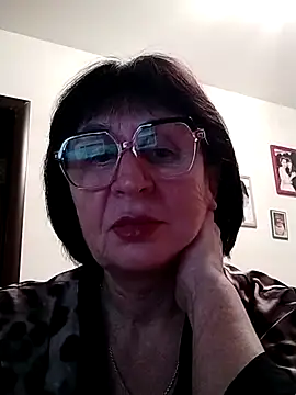 Snapshot of AlbinaXPretty chatting on 9, 12, 2024 AlbinaXPretty online show from 9, 12, 2024