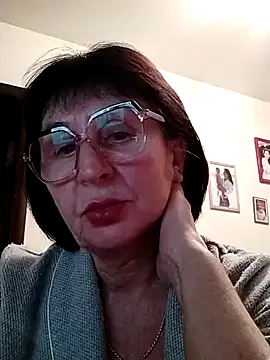 Snapshot of AlbinaXPretty chatting on 10, 12, 2024 AlbinaXPretty online show from 10, 12, 2024