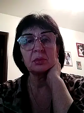 Snapshot of AlbinaXPretty chatting on 23, 12, 2024 AlbinaXPretty online show from 23, 12, 2024