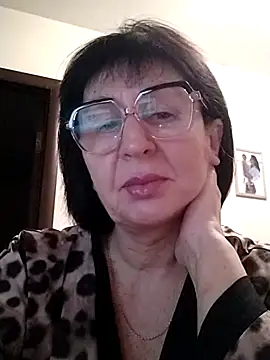 Snapshot of AlbinaXPretty chatting on 1, 1, 2025 AlbinaXPretty online show from 1, 1, 2025