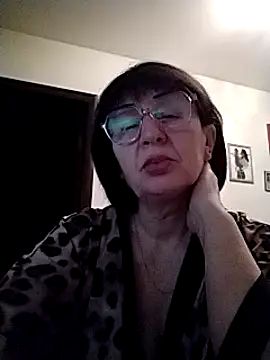 Snapshot of AlbinaXPretty chatting on 5, 1, 2025 AlbinaXPretty online show from 5, 1, 2025