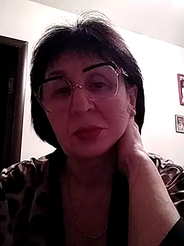 Snapshot of AlbinaXPretty chatting on 2, 2, 2025 AlbinaXPretty online show from 2, 2, 2025