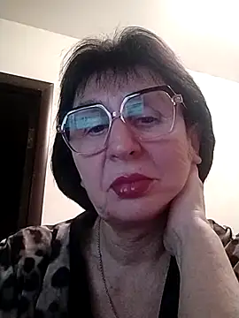 Snapshot of AlbinaXPretty chatting on 5, 2, 2025 AlbinaXPretty online show from 5, 2, 2025