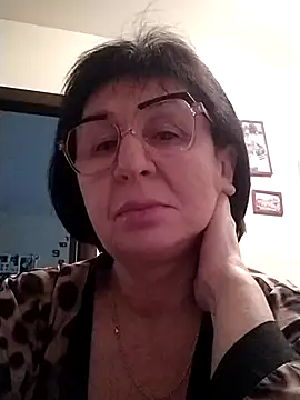 Snapshot of AlbinaXPretty chatting on 8, 2, 2025 AlbinaXPretty online show from 8, 2, 2025