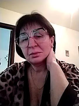 Snapshot of AlbinaXPretty chatting on 9, 2, 2025 AlbinaXPretty online show from 9, 2, 2025