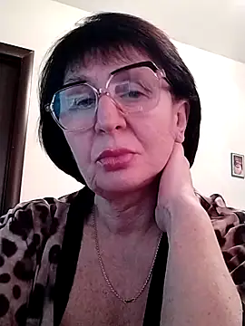 Snapshot of AlbinaXPretty chatting on 16, 2, 2025 AlbinaXPretty online show from 16, 2, 2025