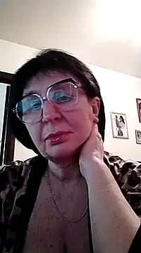 Snapshot of AlbinaXPretty chatting on 19, 2, 2025 AlbinaXPretty online show from 19, 2, 2025