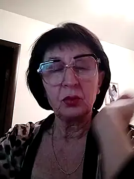 Snapshot of AlbinaXPretty chatting on 19, 2, 2025 AlbinaXPretty online show from 19, 2, 2025