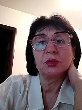 Snapshot of AlbinaXPretty chatting on 6, 3, 2025 AlbinaXPretty online show from 6, 3, 2025