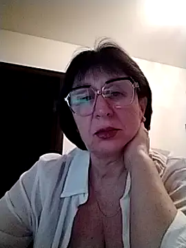 Snapshot of AlbinaXPretty chatting on 8, 3, 2025 AlbinaXPretty online show from 8, 3, 2025