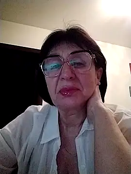 Snapshot of AlbinaXPretty chatting on 9, 3, 2025 AlbinaXPretty online show from 9, 3, 2025