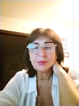 Snapshot of AlbinaXPretty chatting on 10, 9, 2025 AlbinaXPretty online show from 10, 9, 2025