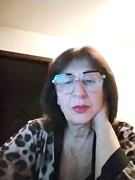 Snapshot of AlbinaXPretty chatting on 3, 10, 2025 AlbinaXPretty online show from 3, 10, 2025