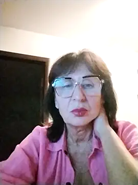 Snapshot of AlbinaXPretty chatting on 8, 10, 2025 AlbinaXPretty online show from 8, 10, 2025