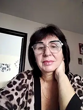 AlbinaXPretty online show from 22, 11, 2025