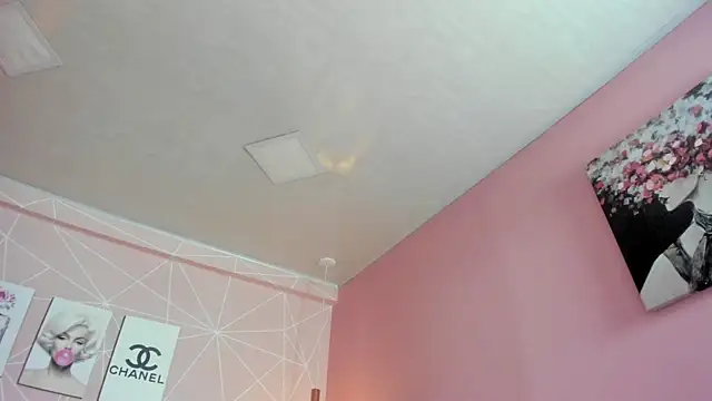 dolly zoe online show from 27, 10, 2025